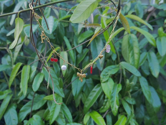 bow chilli necklace 